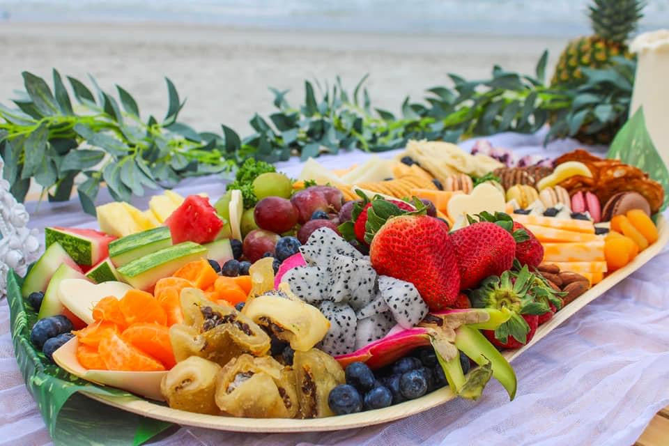Large 22-inch Beautiful Fruit and Cheese board